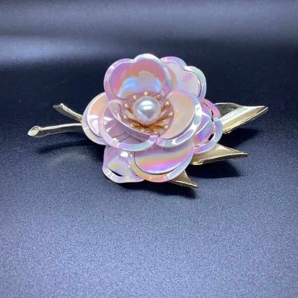 Enamel Flower Brooch Iridescent Pink With Gold-Tone Leaves Faux Pearl Center - Picture 1 of 6